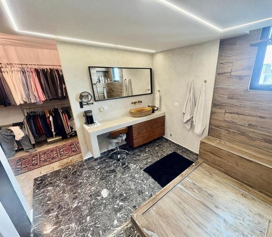 1305 MAGDALENA AVENUE AVENUE Penthouse, San Juan, PR 00907