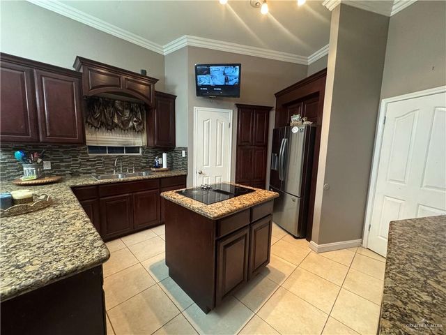 103 E Ciro Drive, San Juan, TX 78589