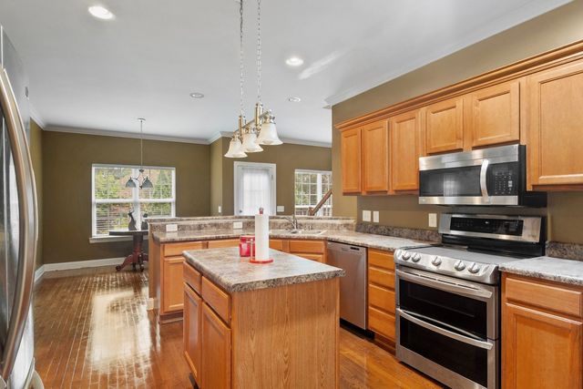 1719 Dryden Dr, Spring Hill, TN 37174