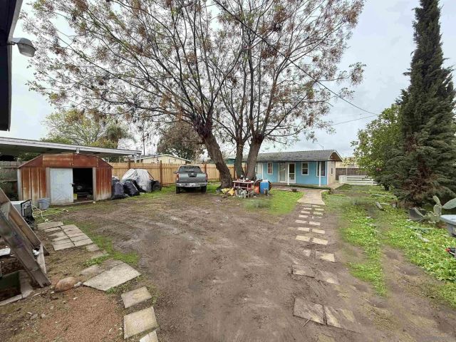 739 Park Pl, Escondido, CA 92025