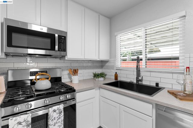 412 Solano Ave, San Lorenzo, CA 94541