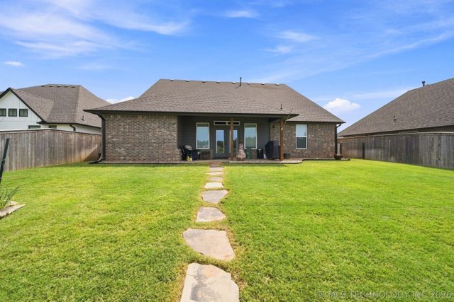 7112 E Queens Street, Broken Arrow, OK 74014