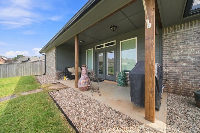 7112 E Queens Street, Broken Arrow, OK 74014