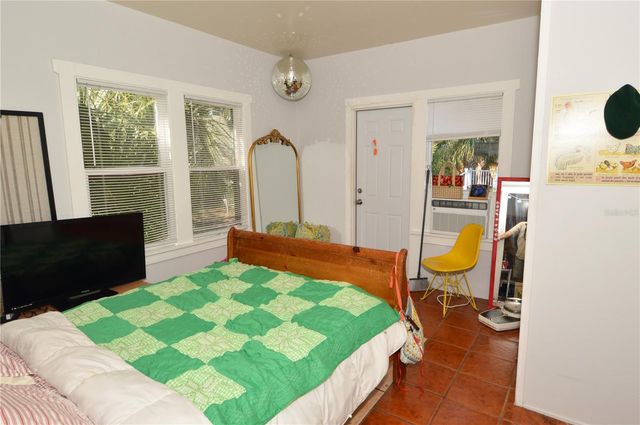 2800 DARTMOUTH AVENUE N, St Petersburg, FL 33713