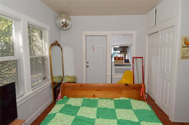 2800 DARTMOUTH AVENUE N, St Petersburg, FL 33713