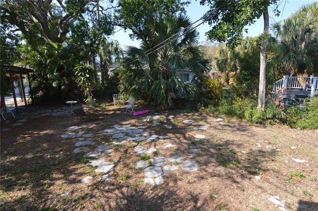 2800 DARTMOUTH AVENUE N, St Petersburg, FL 33713