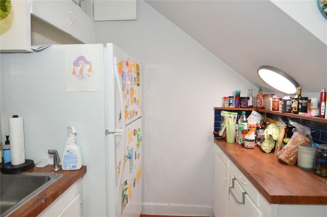 2800 DARTMOUTH AVENUE N, St Petersburg, FL 33713
