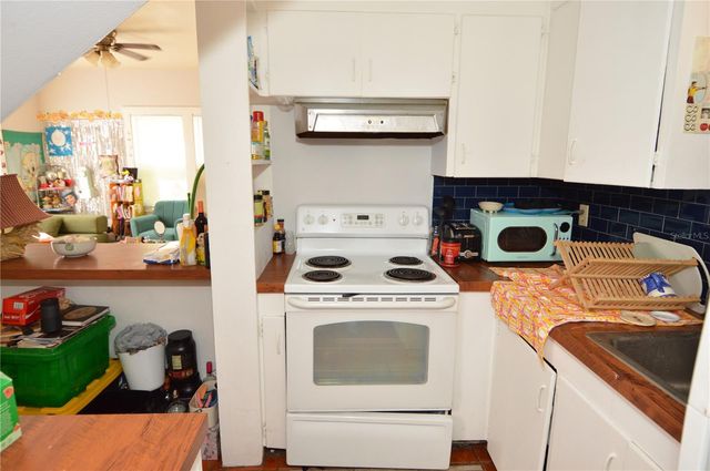 2800 DARTMOUTH AVENUE N, St Petersburg, FL 33713