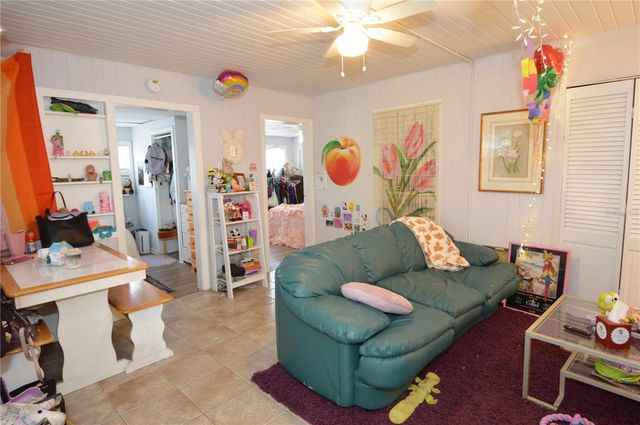 2800 DARTMOUTH AVENUE N, St Petersburg, FL 33713