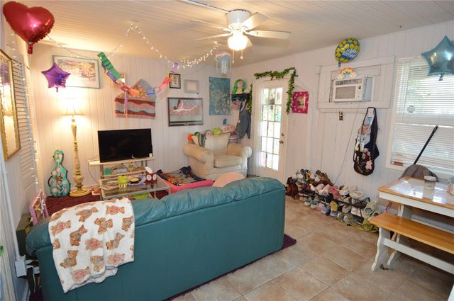 2800 DARTMOUTH AVENUE N, St Petersburg, FL 33713