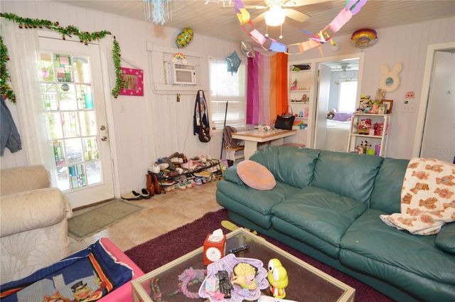 2800 DARTMOUTH AVENUE N, St Petersburg, FL 33713