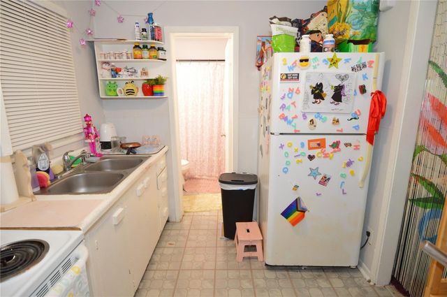 2800 DARTMOUTH AVENUE N, St Petersburg, FL 33713
