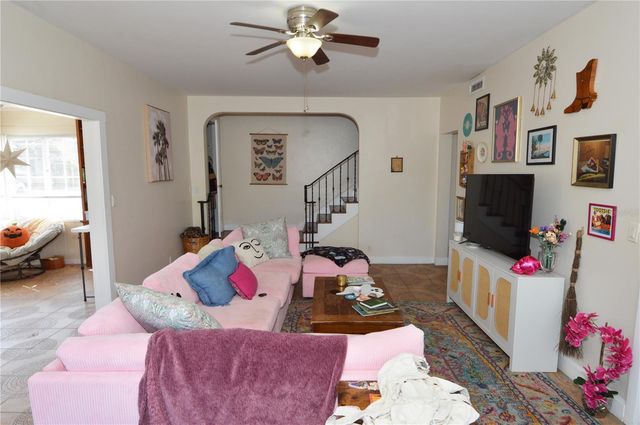 2800 DARTMOUTH AVENUE N, St Petersburg, FL 33713
