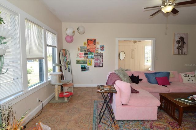 2800 DARTMOUTH AVENUE N, St Petersburg, FL 33713