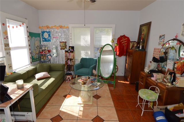 2800 DARTMOUTH AVENUE N, St Petersburg, FL 33713
