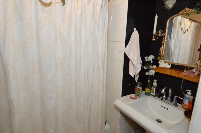 2800 DARTMOUTH AVENUE N, St Petersburg, FL 33713