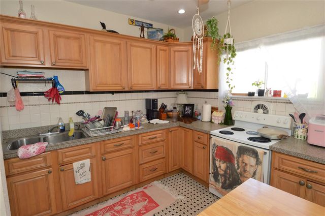 2800 DARTMOUTH AVENUE N, St Petersburg, FL 33713