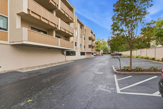 400 Ortega Avenue 220, Mountain View, CA 94040