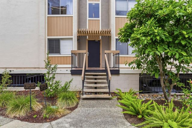 400 Ortega Avenue 220, Mountain View, CA 94040
