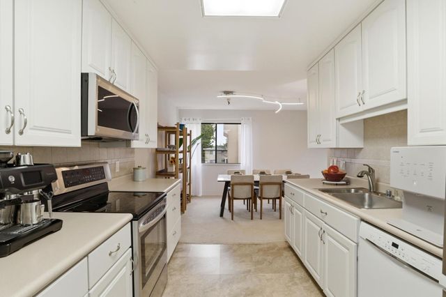 400 Ortega Avenue 220, Mountain View, CA 94040