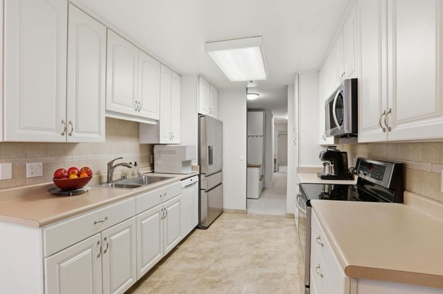 400 Ortega Avenue 220, Mountain View, CA 94040