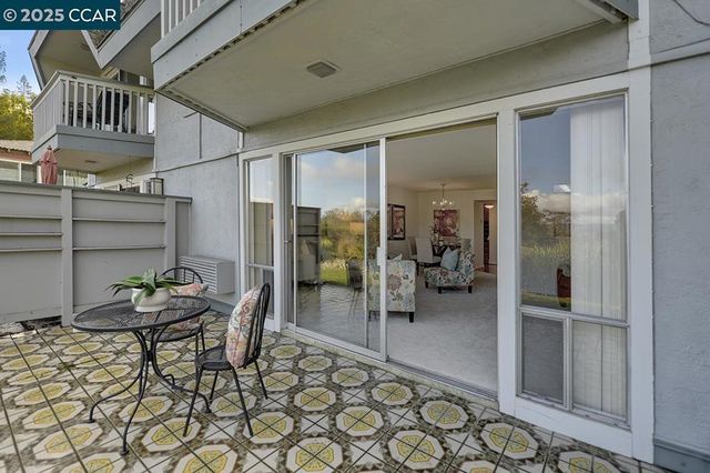 1429 Skycrest Dr 5, Walnut Creek, CA 94595