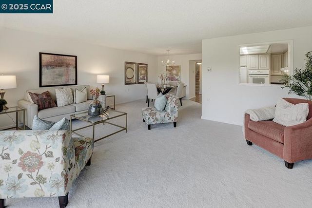 1429 Skycrest Dr 5, Walnut Creek, CA 94595