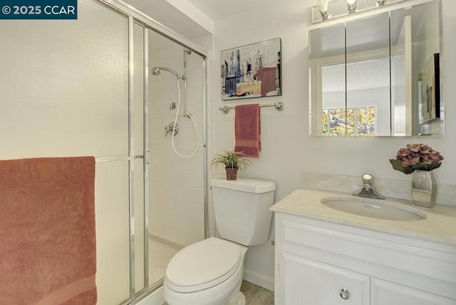 1429 Skycrest Dr 5, Walnut Creek, CA 94595