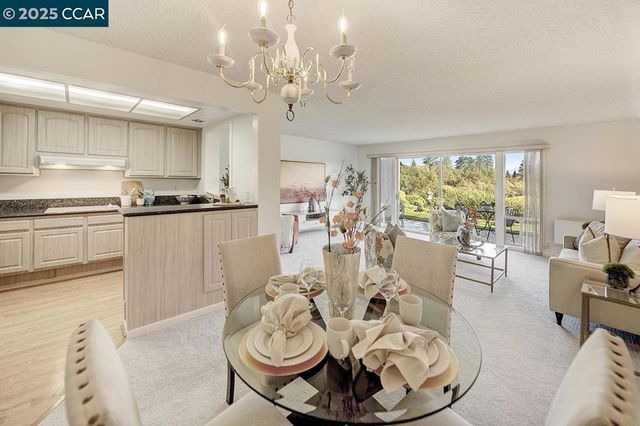 1429 Skycrest Dr 5, Walnut Creek, CA 94595