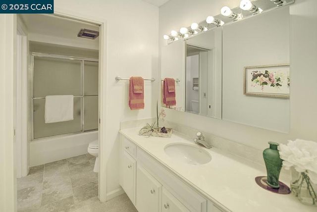 1429 Skycrest Dr 5, Walnut Creek, CA 94595