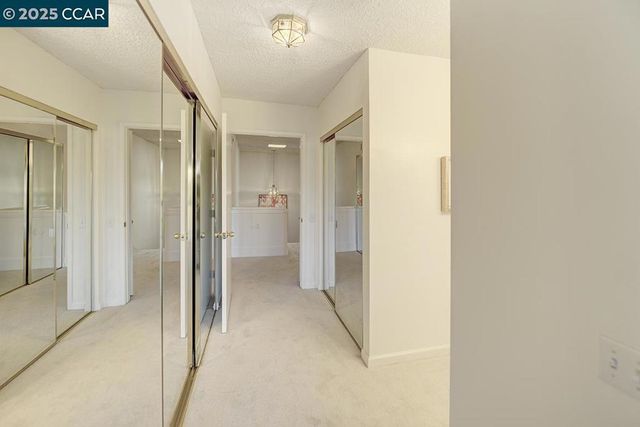 1429 Skycrest Dr 5, Walnut Creek, CA 94595