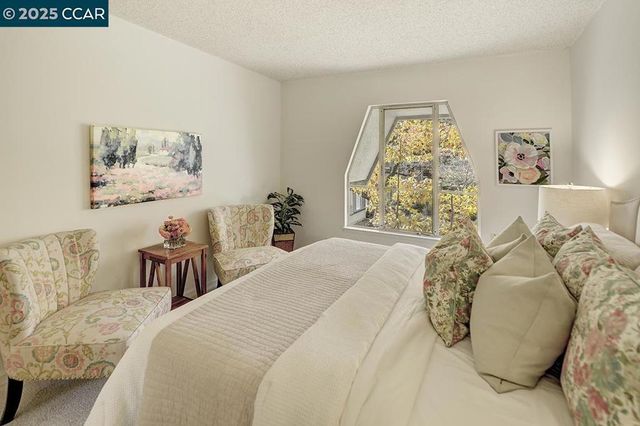 1429 Skycrest Dr 5, Walnut Creek, CA 94595