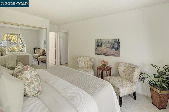 1429 Skycrest Dr 5, Walnut Creek, CA 94595