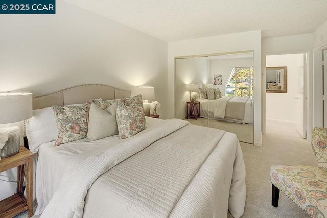 1429 Skycrest Dr 5, Walnut Creek, CA 94595