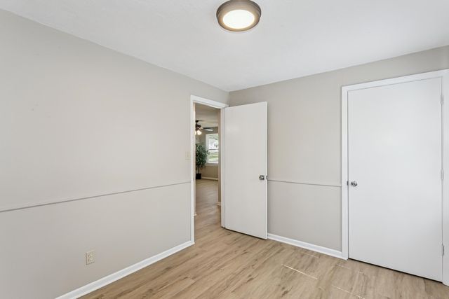 5901 E Bayley St, Wichita, KS 67218