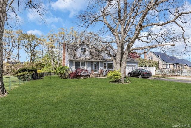 102 Pine Acres Boulevard, Deer Park, NY 11729