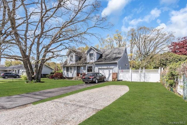 102 Pine Acres Boulevard, Deer Park, NY 11729
