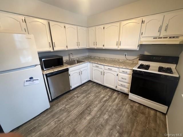 12 Harbour Lane 4A, Oyster Bay, NY 11771