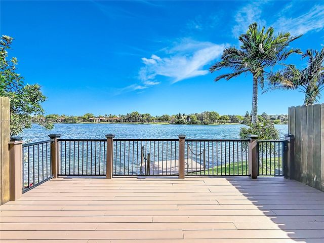 781 NE 195th St, Miami, FL 33179