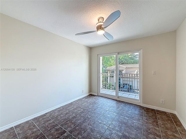 781 NE 195th St, Miami, FL 33179
