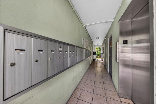 1900 NE 8th Court 308, Fort Lauderdale, FL 33304