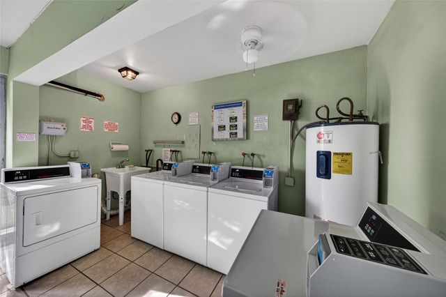 1900 NE 8th Court 308, Fort Lauderdale, FL 33304