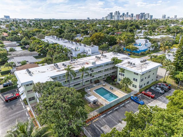 1900 NE 8th Court 308, Fort Lauderdale, FL 33304