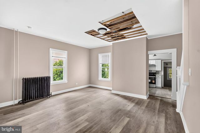 316 BROAD ST, Elmer, NJ 08318