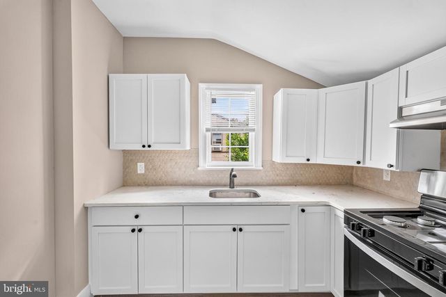 316 BROAD ST, Elmer, NJ 08318