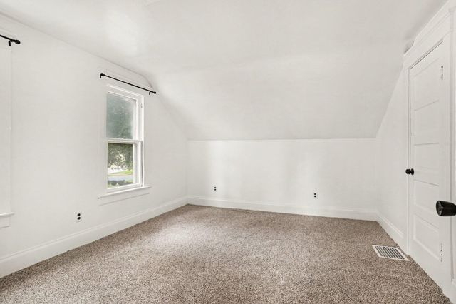 261 E Emmett Street, Battle Creek, MI 49017