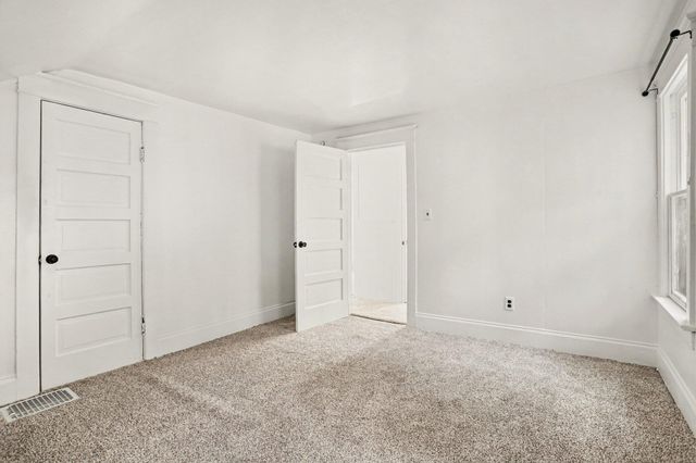 261 E Emmett Street, Battle Creek, MI 49017