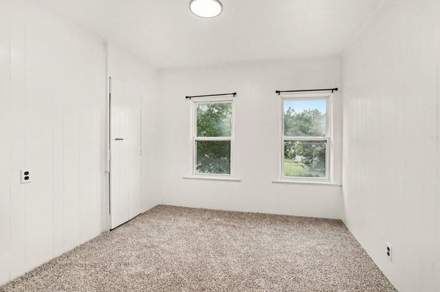 261 E Emmett Street, Battle Creek, MI 49017