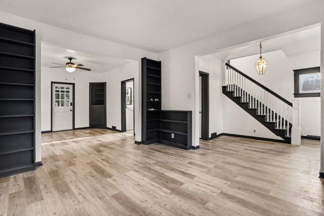 261 E Emmett Street, Battle Creek, MI 49017