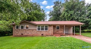 3121 Greenhill Drive NW, Huntsville, AL 35810